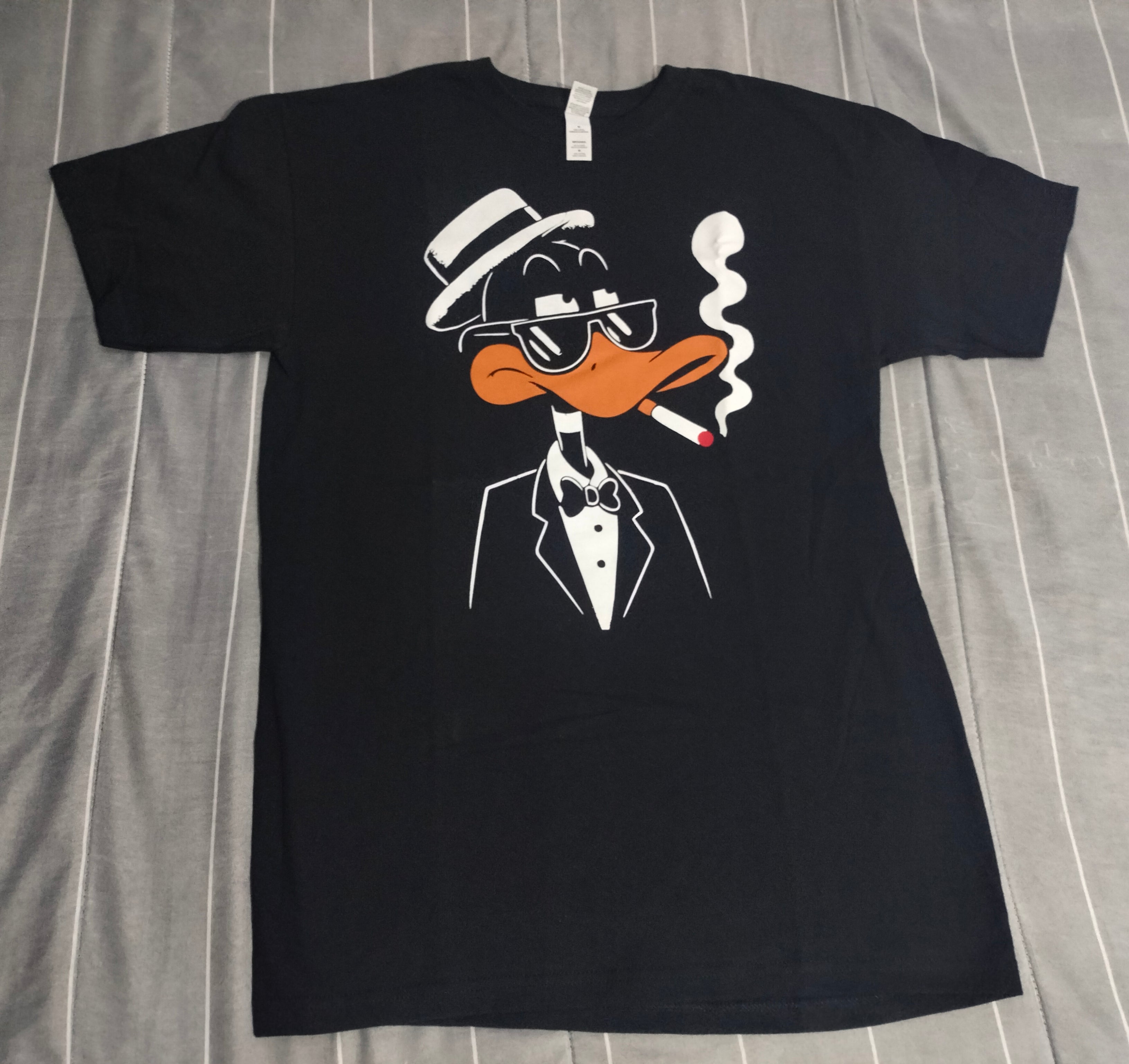 Playera Pato Lucas.